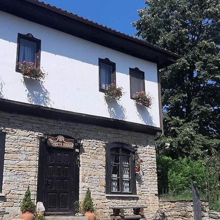 Staroto Shkolo House - Rooms For Guests Subotkovtsi ภายนอก รูปภาพ