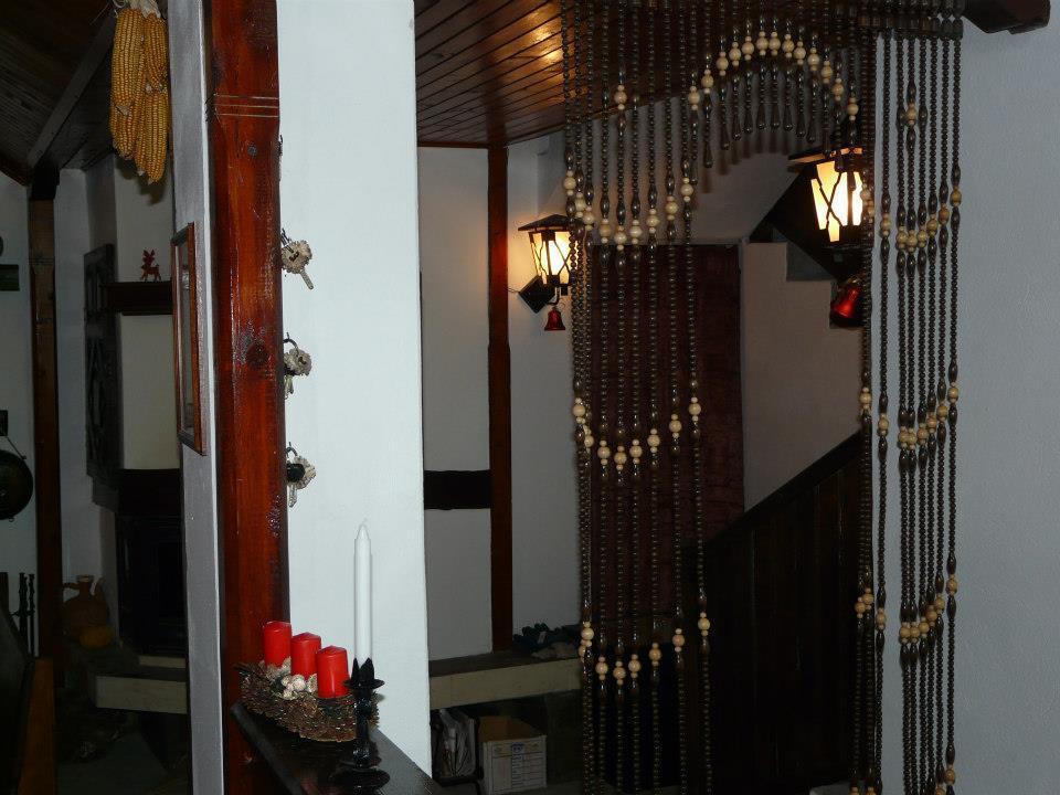 Staroto Shkolo House - Rooms For Guests Subotkovtsi ภายนอก รูปภาพ